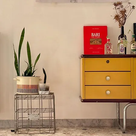 The Collector's - Station & Park View *