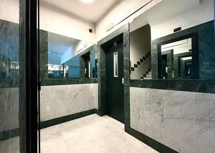 The Collector's - Station & Park View * Bari