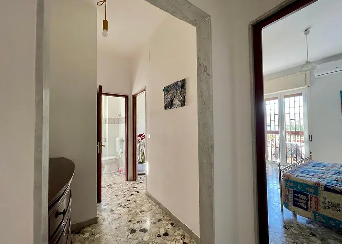 The Collector's - Station & Park View Appartamento